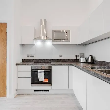 Guestready - Peaceful Retreat In Salford Apartment