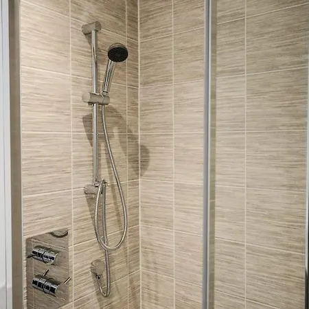 Guestready - Peaceful Retreat In Salford Lejlighed *