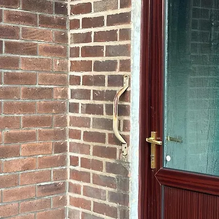 Apartment Spacious 3 Bedroom House - Sleeps 5