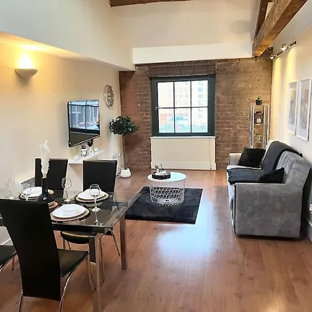 City Center 2 Bedrooms *