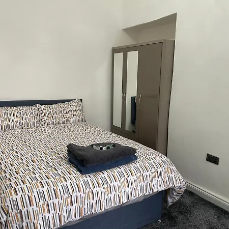 Great House 10mins To Centre Holiday home