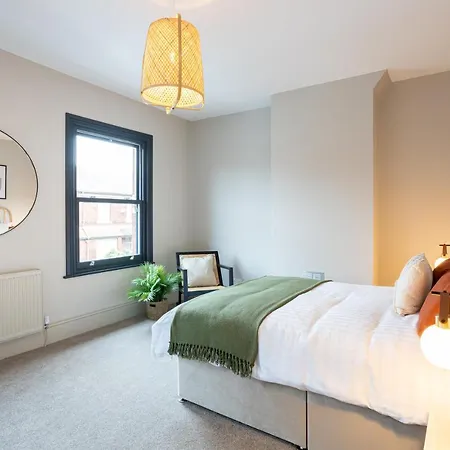 Stunning Scandi Abode In Parking * Manchester