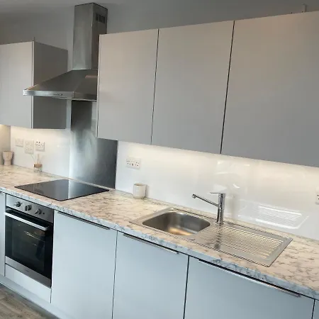 Luxury 2 Bedroom Waterside View Greater