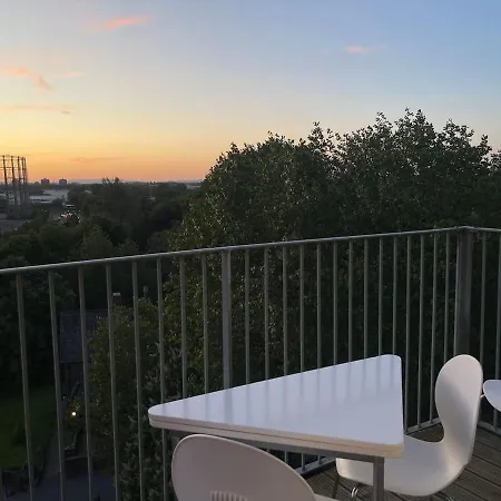 Cityfront Cosy Near Centre & Etihad Stadium, Free Parking Apartment *
