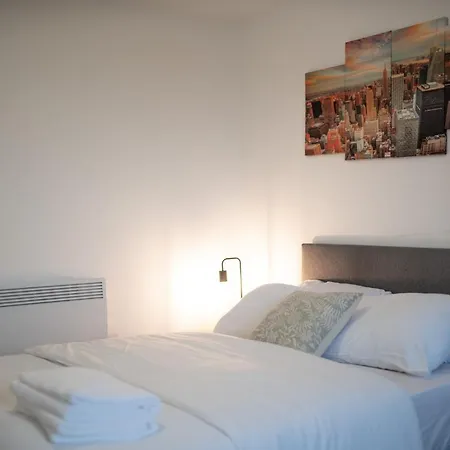 Stunning 2bedroom * Manchester