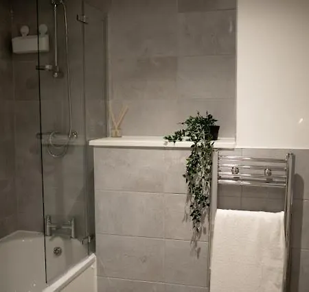 Stunning 2bedroom *