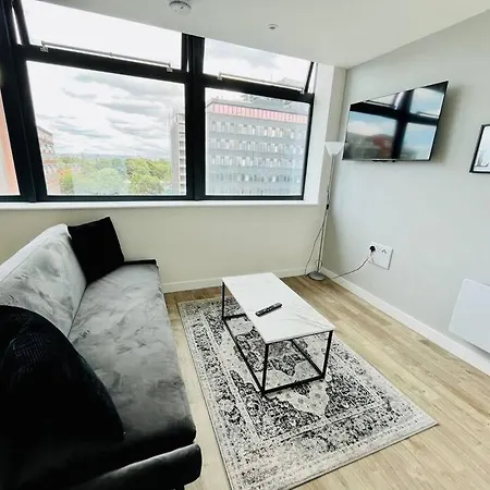 1 Bed In Old Trafford Near Stadiums *