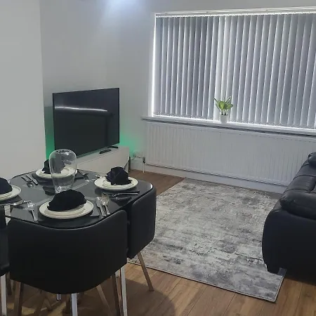 Spacious & Cosy In