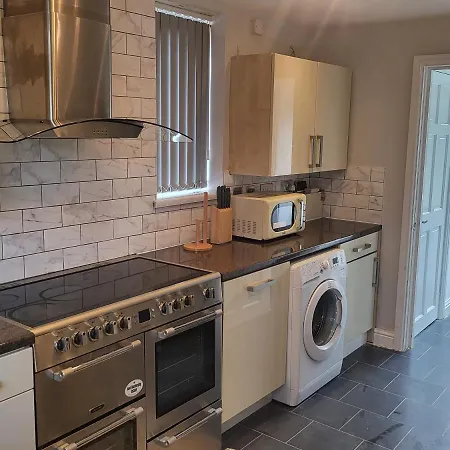 Apartment Spacious & Cosy In *