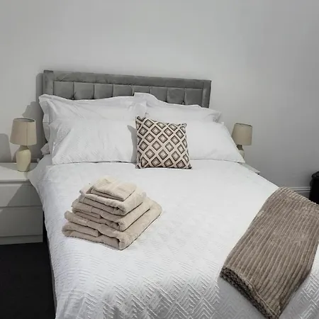 Apartment Spacious & Cosy In Manchester