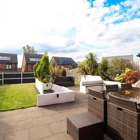 The Lawnswood Holiday home