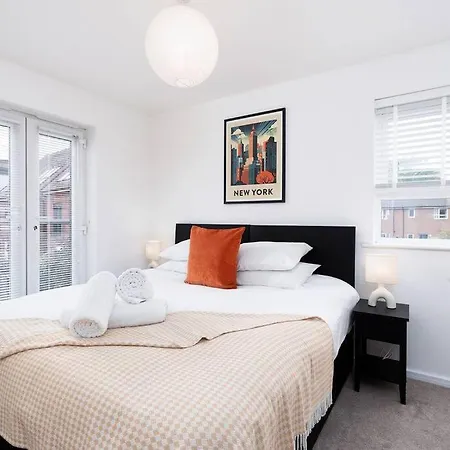 6 Beds 3 Bathroom House Close To Mcr City Centre * Манчестер