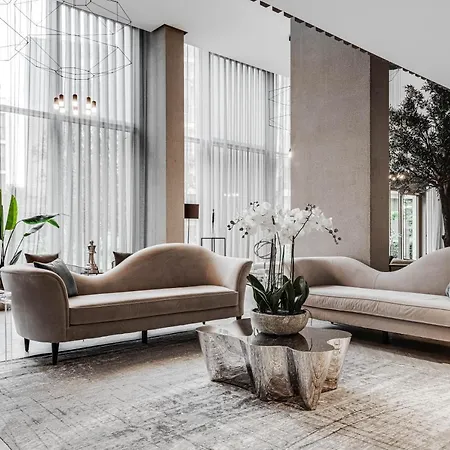 3 Bed Luxury Spacious With Pool Apartment Manchester