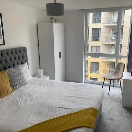 Beautiful 2 Bedroom * Manchester