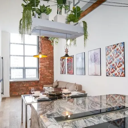 Immaculate 1-bed In *