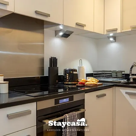 Sunset Haven With Balcony And Free Parking