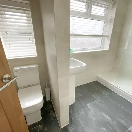 12min To - Free Parking - Christie Nhs - Contractor Friendly - Irwell