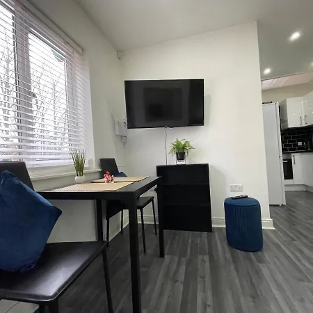 12min To - Free Parking - Christie Nhs - Contractor Friendly - Irwell Manchester