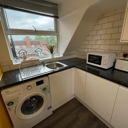 Apartment Huge - 12min To - Free Parking - Contractor Friendly - Irwell Manchester