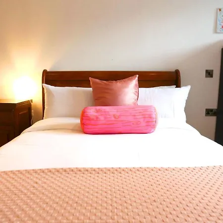 Pass The Keys Bohemian Ancoats With Balcony Apartment Manchester