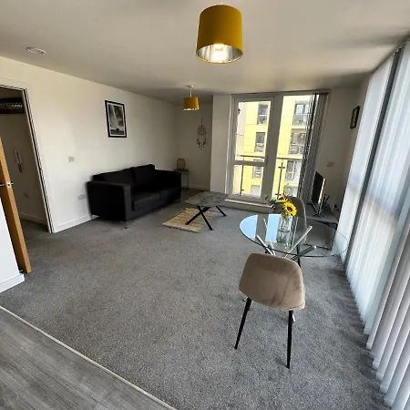 Lejlighed 2 Bed With Balcony, Centre