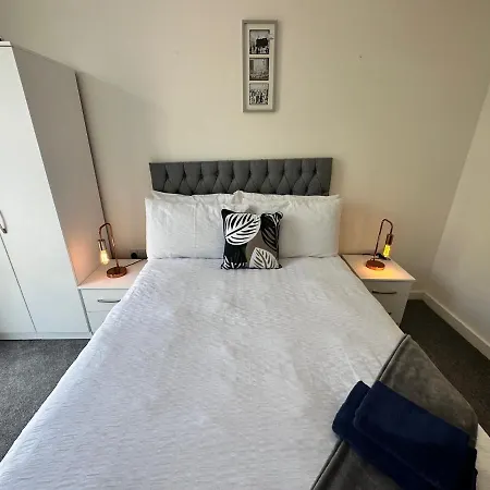 Apartman 2 Bed With Balcony, Centre *