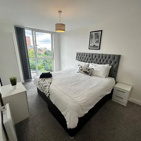 Apartmán Lovely 2 Bed Mcr + Balcony Manchester