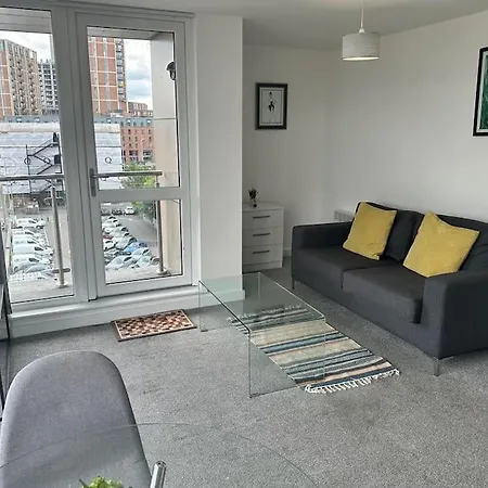 Apartmán Lovely 2 Bed Mcr + Balcony Manchester