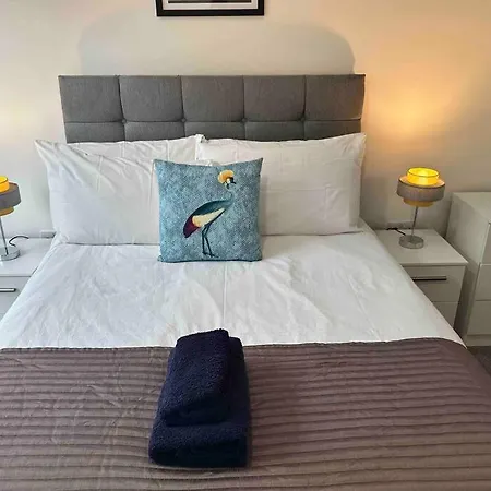 Apartment Fab 2 Bed 2 Bath Mcr Apt+balcony Manchester