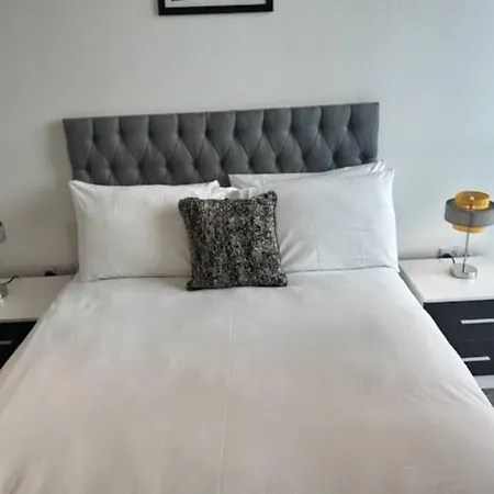 Apartament Great 2 Bed Apt Sleeps 4+balcony Manchester