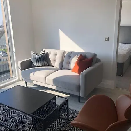 3 Bedroom Free Parking Manchester