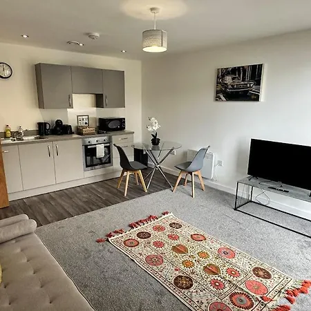 דירה Super Mcr 1 Bed + Balcony מנצ'סטר
