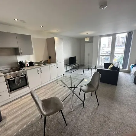 Apartment Fab, Spacious Studio+balcony Mcr Manchester