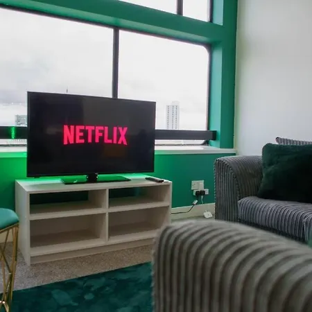 Centre Apartment, Skyline View Manchester