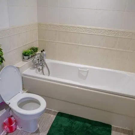 Centre Apartment, Skyline View * مانشستر