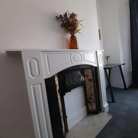 Chic 5 Double Bedroom House - 15 Min To * Manchester