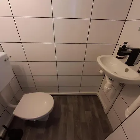 Chic 5 Double Bedroom House - 15 Min To *