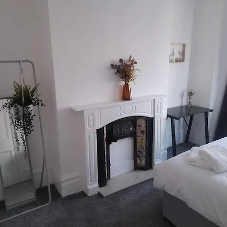 Chic 5 Double Bedroom House - 15 Min To Μάντσεστερ