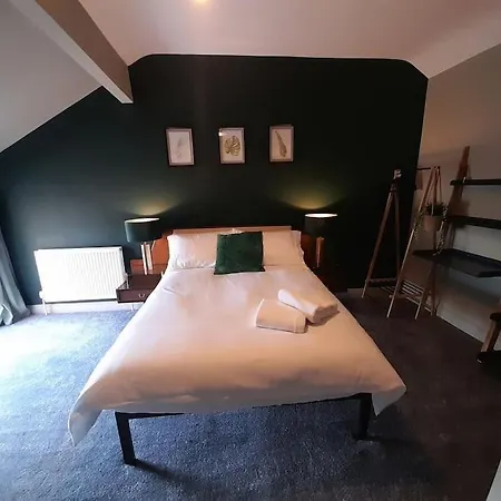 Σπίτι διακοπών Chic 5 Double Bedroom House - 15 Min To