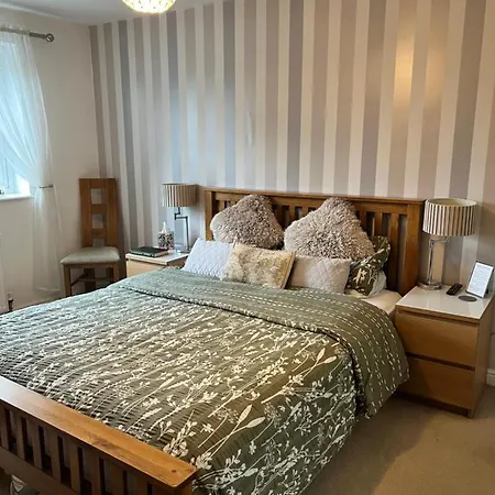 2 Bedroom, Cosy, Canal Side * マンチェスター