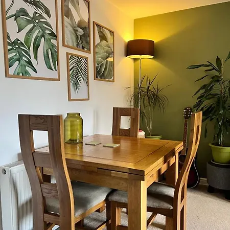 2 Bedroom, Cosy, Canal Side アパート マンチェスター