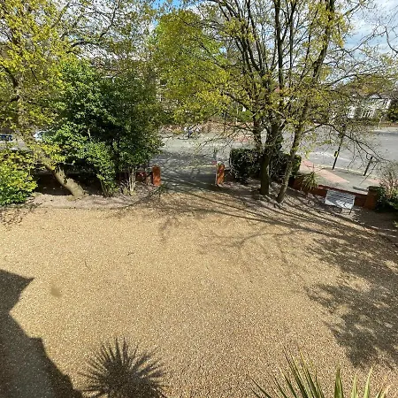 Mulberry House מלון *