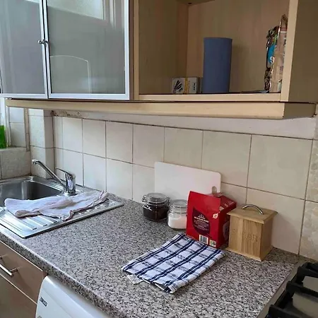 Clevedon House Apartment