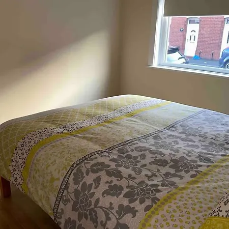 Clevedon House Apartment *