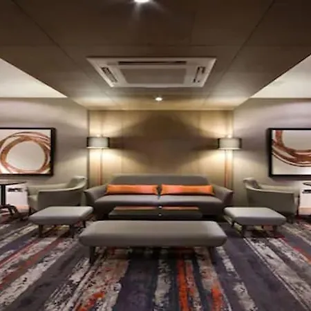 Clayton Centre Ξενοδοχείο 4*