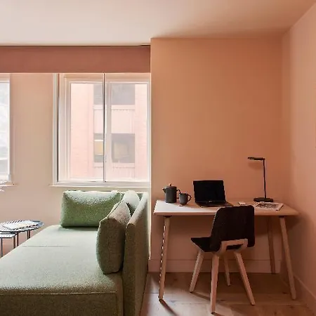Whitworth Locke, Civic Quarter Aparthotel 4*