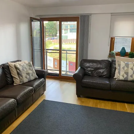 Apartmán Duplex - 2 Double Bedrooms & 2 Bathrooms - Near Ao Arena, Sleeps 4 Manchester