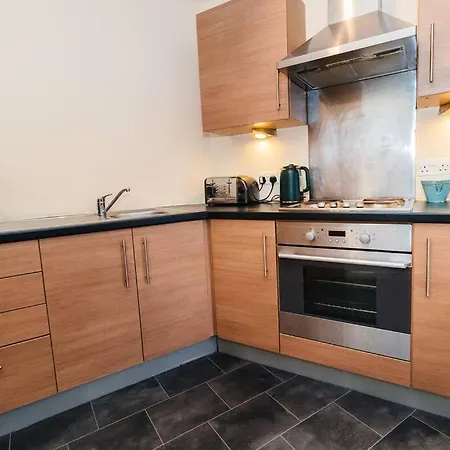 Modern Flat Near Etihad Stadium Apartment *