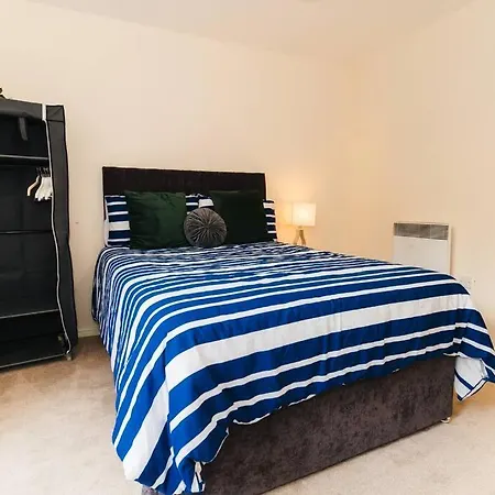 Modern Flat Near Etihad Stadium Manchester