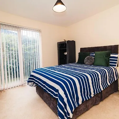 Modern Flat Near Etihad Stadium